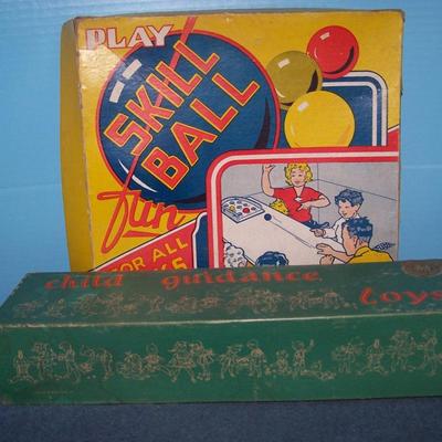 LOT 209 GREAT VINTAGE SKILL BALL & KEYS of LEARNING