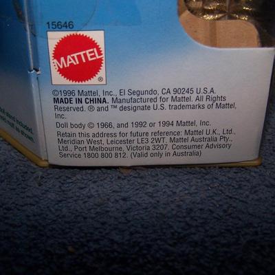 LOT 215 HOLIDAY BARBIE 1996