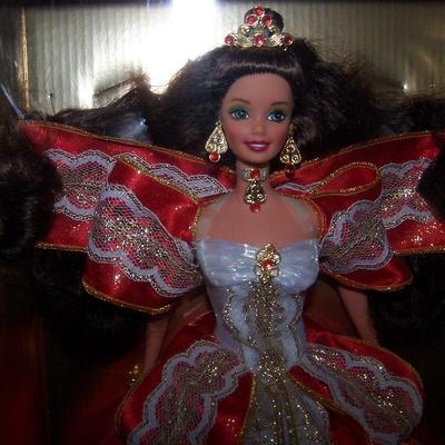 LOT 217 HOLIDAY BARBIE 1997