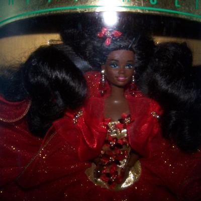LOT 218 HOLIDAY BARBIE 1993