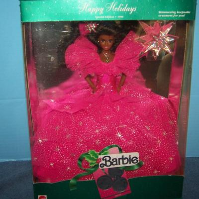 LOT 219 HOLIDAY BARBIE 1990