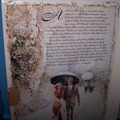 LOT 220 HOLIDAY BARBIE 1995