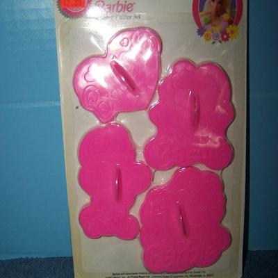 LOT 222 BARBIE STUFF