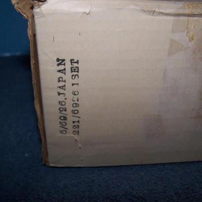 LOT 223 FAB VINTAGE MCM NMIB FONDUE SET + EXTRA FORKS