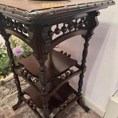 Reproduction Antique Table