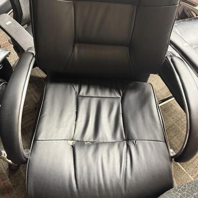 1N3-Poor condition, office chair lot