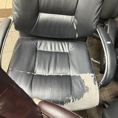 1N3-Poor condition, office chair lot
