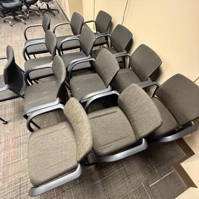1N4-Rolling office chair lot