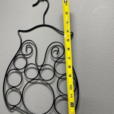 Owl scarf holder