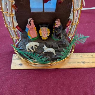 Vintage nativity lamp, two ornaments one with qual etched the other a deer.