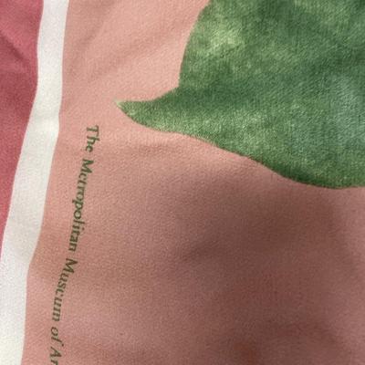 The Met scarf and coaster