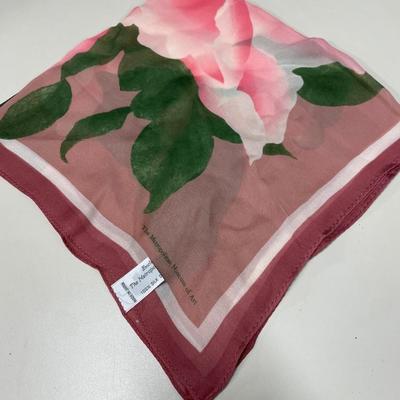 The Met scarf and coaster