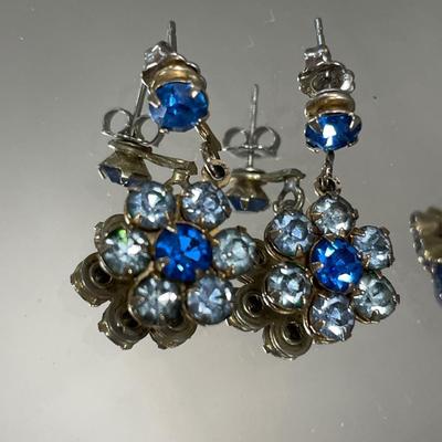 Blue sparkle earrings