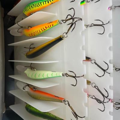 Large Special Mate tackle box FULL of lures