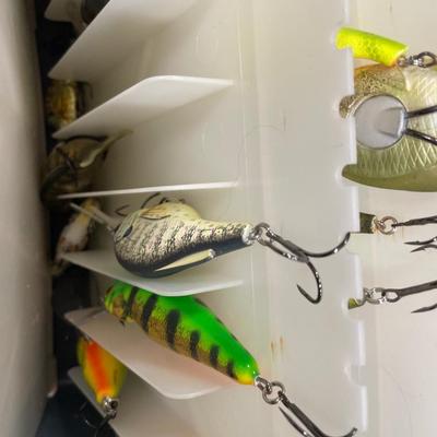 Large Special Mate tackle box FULL of lures