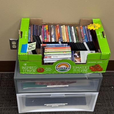 1P4-dvd’s and drawered Organizer