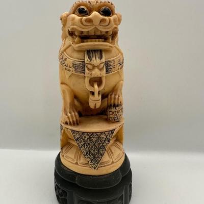 Vintage Chinese Foo Dog Imperial Guardian Resin Figurine Statue