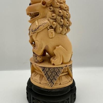 Vintage Chinese Foo Dog Imperial Guardian Resin Figurine Statue