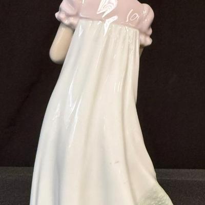 Lladro "Happy Birthday" Girl Figure