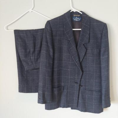 Mixed Vintage Clothing (B2-BBL)