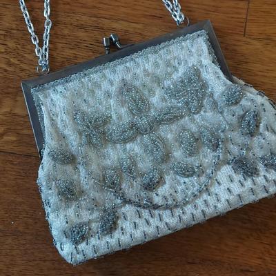 Vintage Accessories Incl Fur Collar, Beaded Bads & More (B2-BBL)