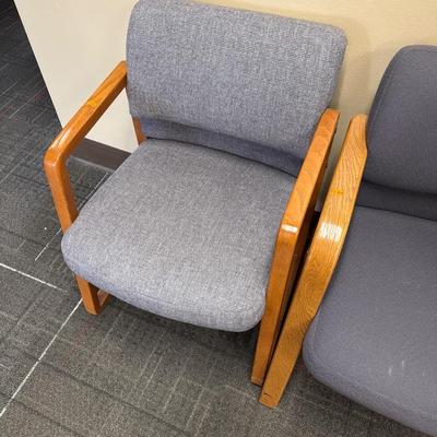 2CLOCK12-three office chairs