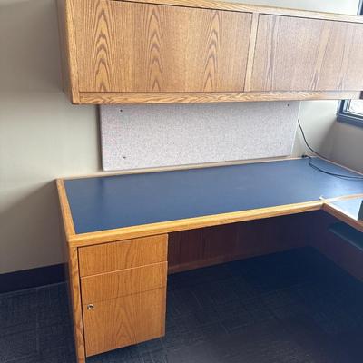 2U2-large office desk with upper cabinet