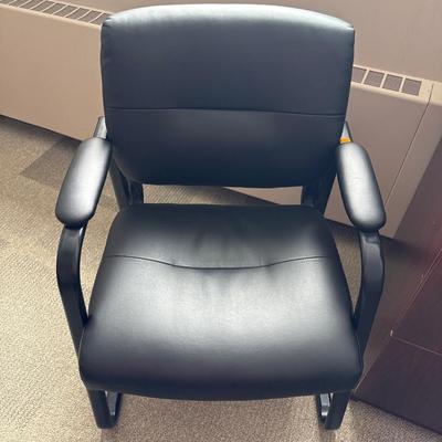 3D2-chair with lateral file