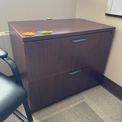 3D2-chair with lateral file