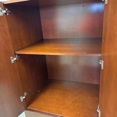 3E3-cabinet-One of the bottom lateral files is locked with no key