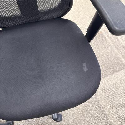 3E4-two office chairs, and two garbage cans