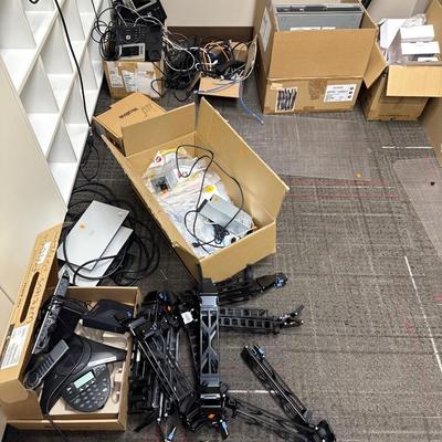 3S1-Massive Electronics Lot