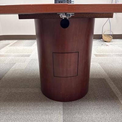 3T1-Large conference table
