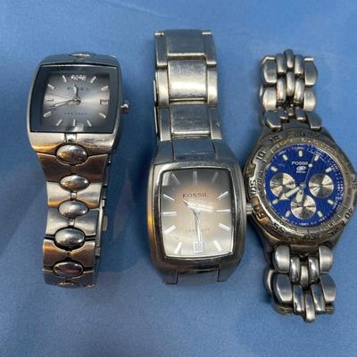 Sale Photo Thumbnail #336: Untested, probably just needs batteries.  Good shape otherwise.