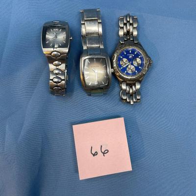 Sale Photo Thumbnail #334: Untested, probably just needs batteries.  Good shape otherwise.