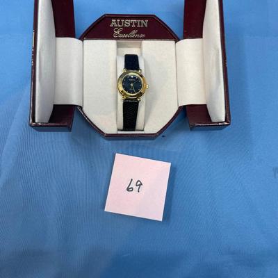 Sale Photo Thumbnail #350: Untested, probably just needs batteries.  Good shape otherwise.