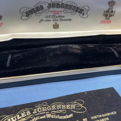 Sale Photo Thumbnail #358: No watch, but a great vintage box w/ manual.