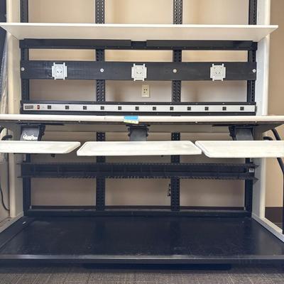 4I1-Electronic/IT Hub