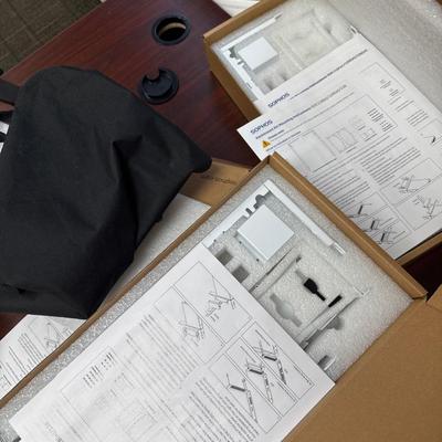 4I2-Desk and Contents