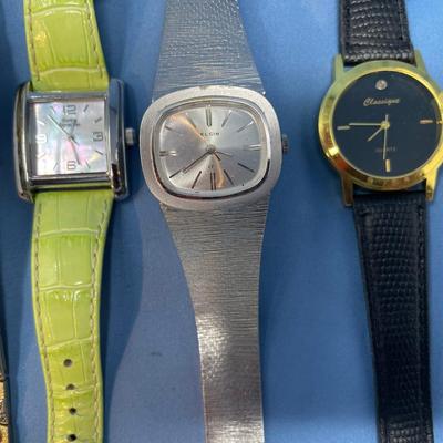 Sale Photo Thumbnail #379: Untested, minor wear.  Probably need batteries. The one is missing the back plate.