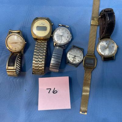Sale Photo Thumbnail #389: Various brands. Untested, minor wear.  Probably need batteries.