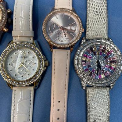 Sale Photo Thumbnail #397: Untested, minor wear.  Probably need batteries.