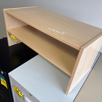 4M2-file cabinets and riser shelf
