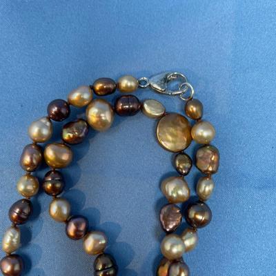 Sale Photo Thumbnail #420: dyed, various size pearls.