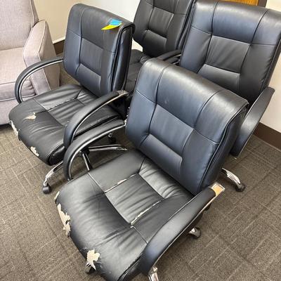 4O5-4 office chairs with cosmetic damage, peeling