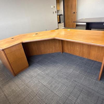 4P4-Desk with wear/tear