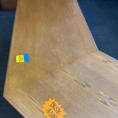 4P4-Desk with wear/tear