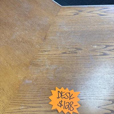 4P4-Desk with wear/tear