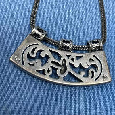 Sale Photo Thumbnail #500: New in box!  Retired piece. 14.9 grams total weight