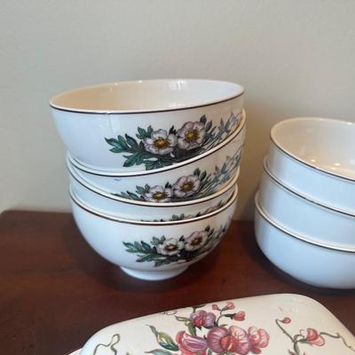 Villeroy & Boch “Botanica” Porcelain Dishware
